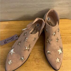 Tan And Silver Star Booties